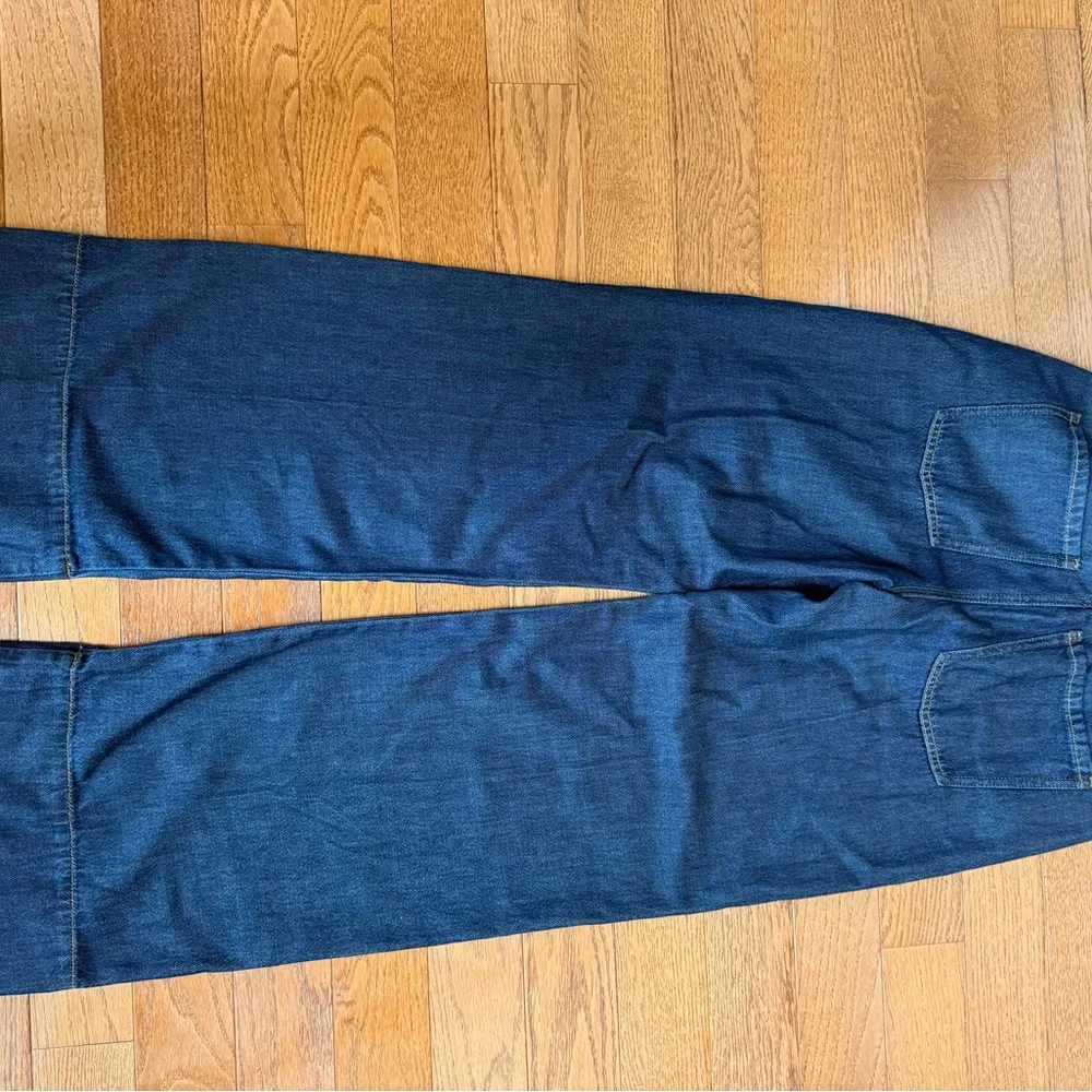 Cabi Beau Jeans
Size 8
Fall ‘25
Style 4904 Regular length - Picture 8 of 11